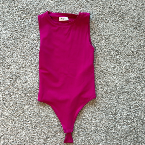 Aritzia Tops - Babaton Aritzia bodysuit